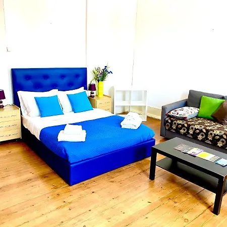 Gasthof Classic Chiado 1 - With Shared Bathroom