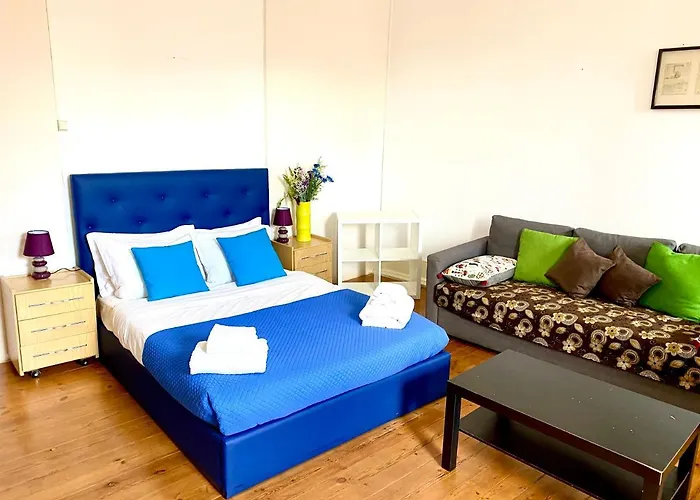 Classic Chiado 1 - With Shared Bathroom