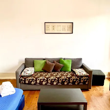 Classic Chiado 1 - With Shared Bathroom 3*