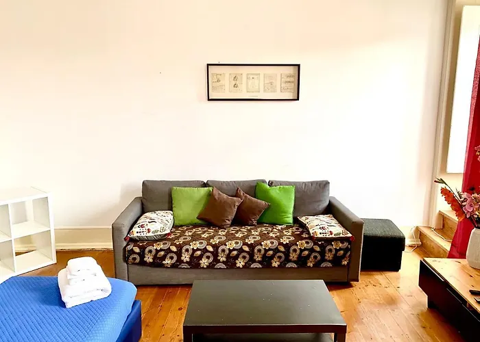 Classic Chiado 1 - With Shared Bathroom 3*