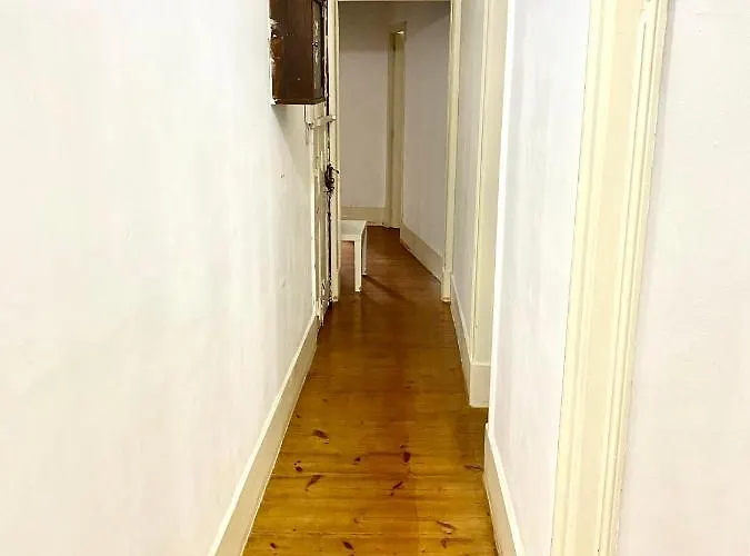 Classic Chiado 1 - With Shared Bathroom Penzion